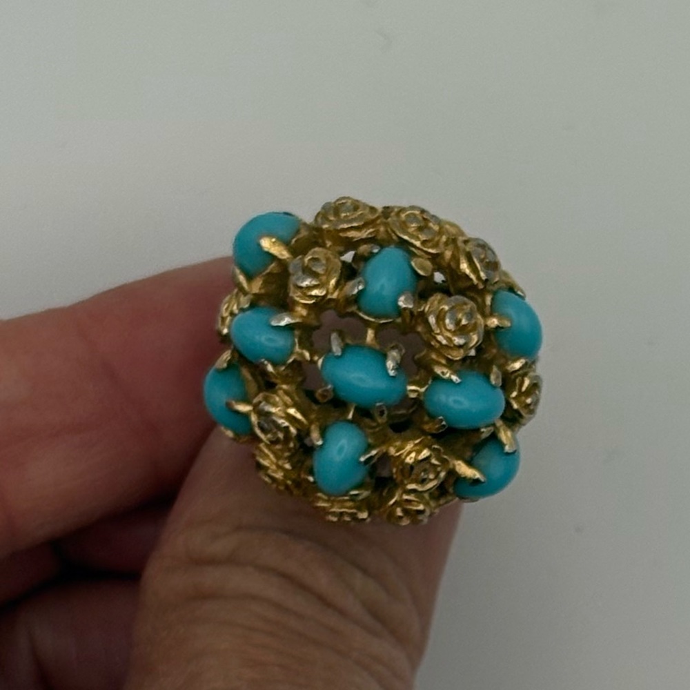 Elegant Vintage Gold and Turquoise Statement Ring - Picture 2 of 10